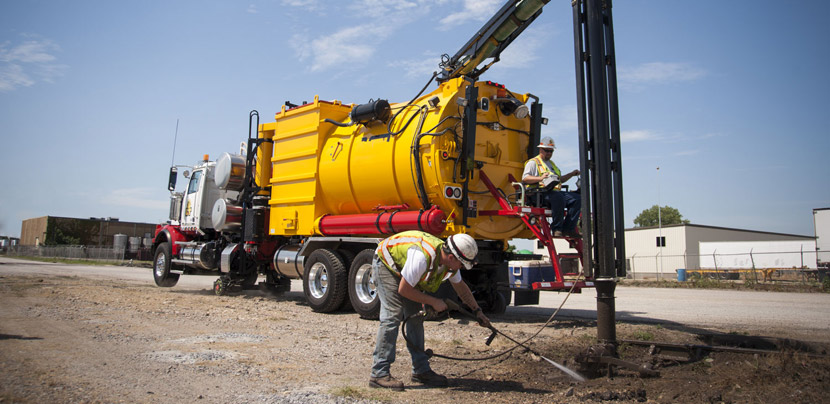 4900SF Vac Truck